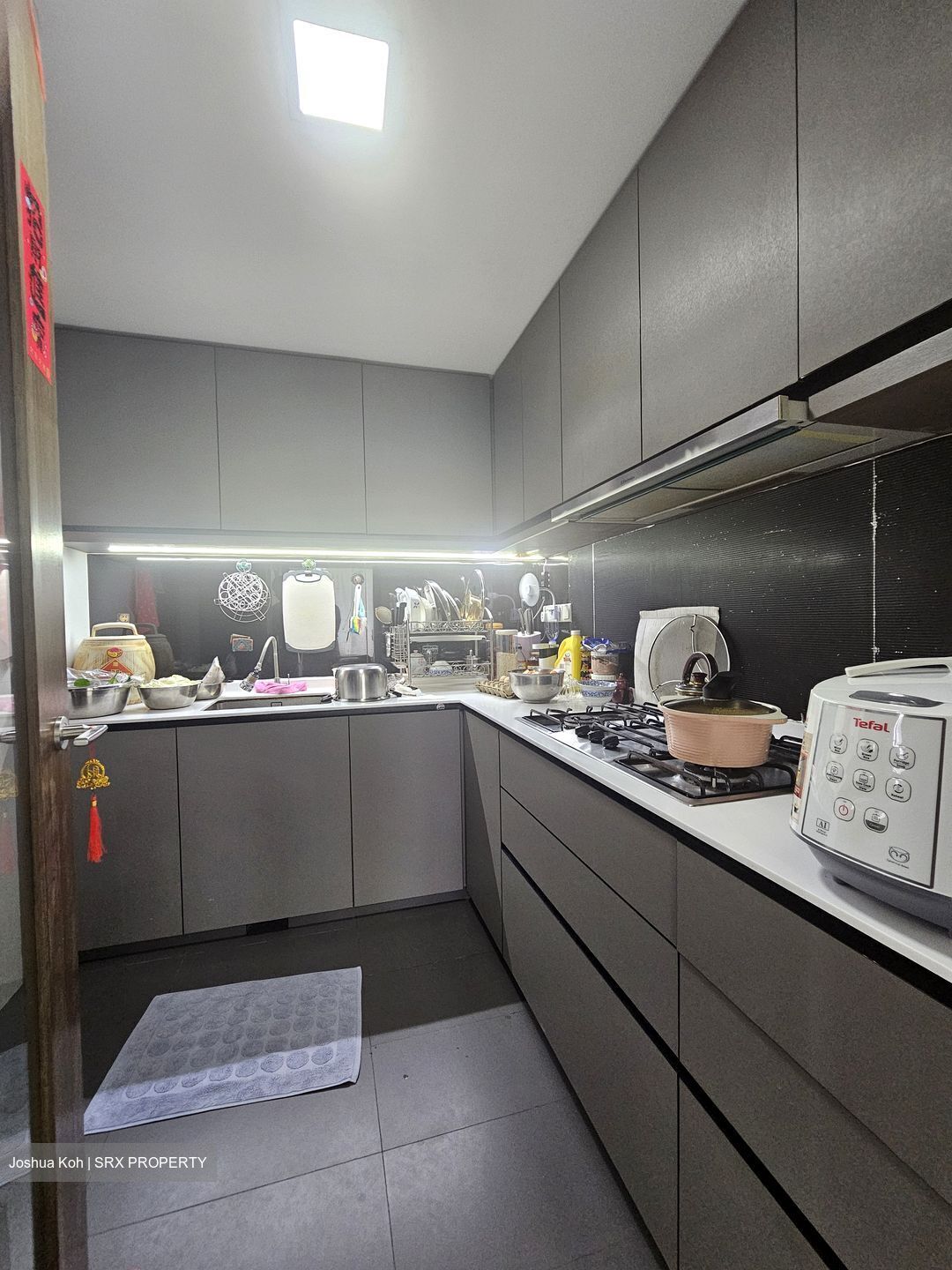 Waterbay (D19), Condominium #572388171